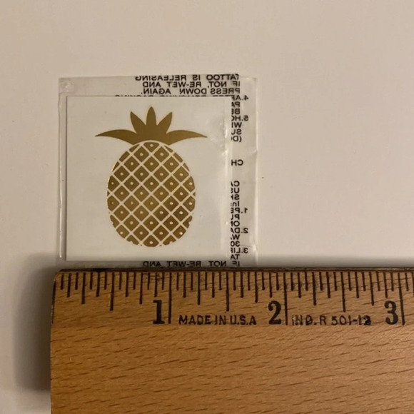 Pineapple Gold Temporary Tattoos (Set of 6) 🍍 - Picture 6 of 7
